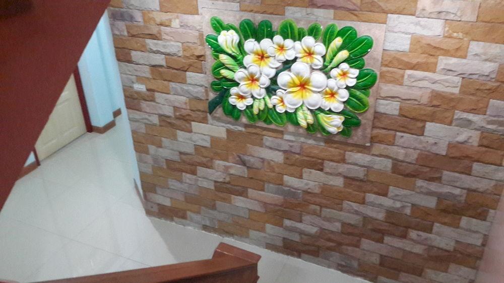 Silla Patong Hostel Exterior photo