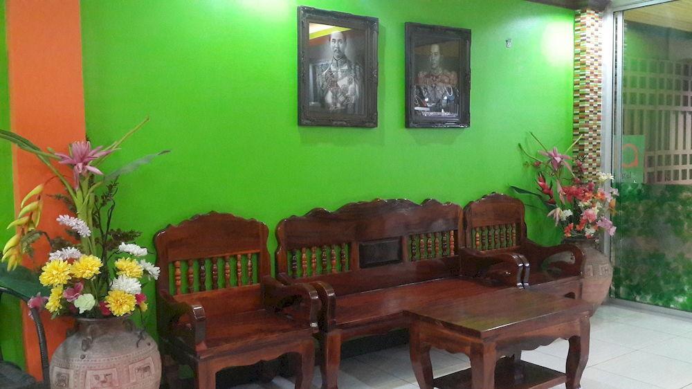 Silla Patong Hostel Exterior photo